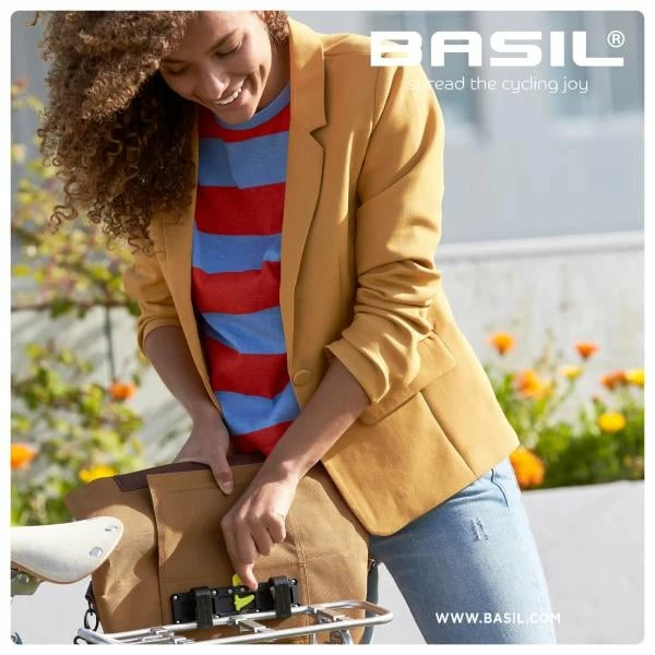 BASIL City Shopper 14-16L Pannier Camel – Bild 9
