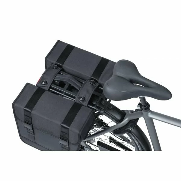 BASIL Tour Waterproof MIK 2x14L Pannier Set Black â Bild 5